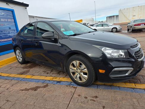 Used 2015 Chevrolet Cruze LS image 3