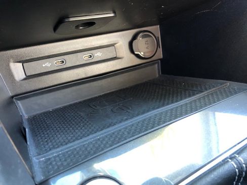 Used 2024 Volkswagen Tiguan Wolfsburg Edition image 29