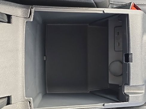 New 2025 Ford Bronco Badlands image 32