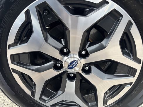 Used 2019 Subaru Forester Premium image 7