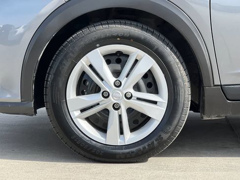 Used 2024 Nissan Kicks S image 27