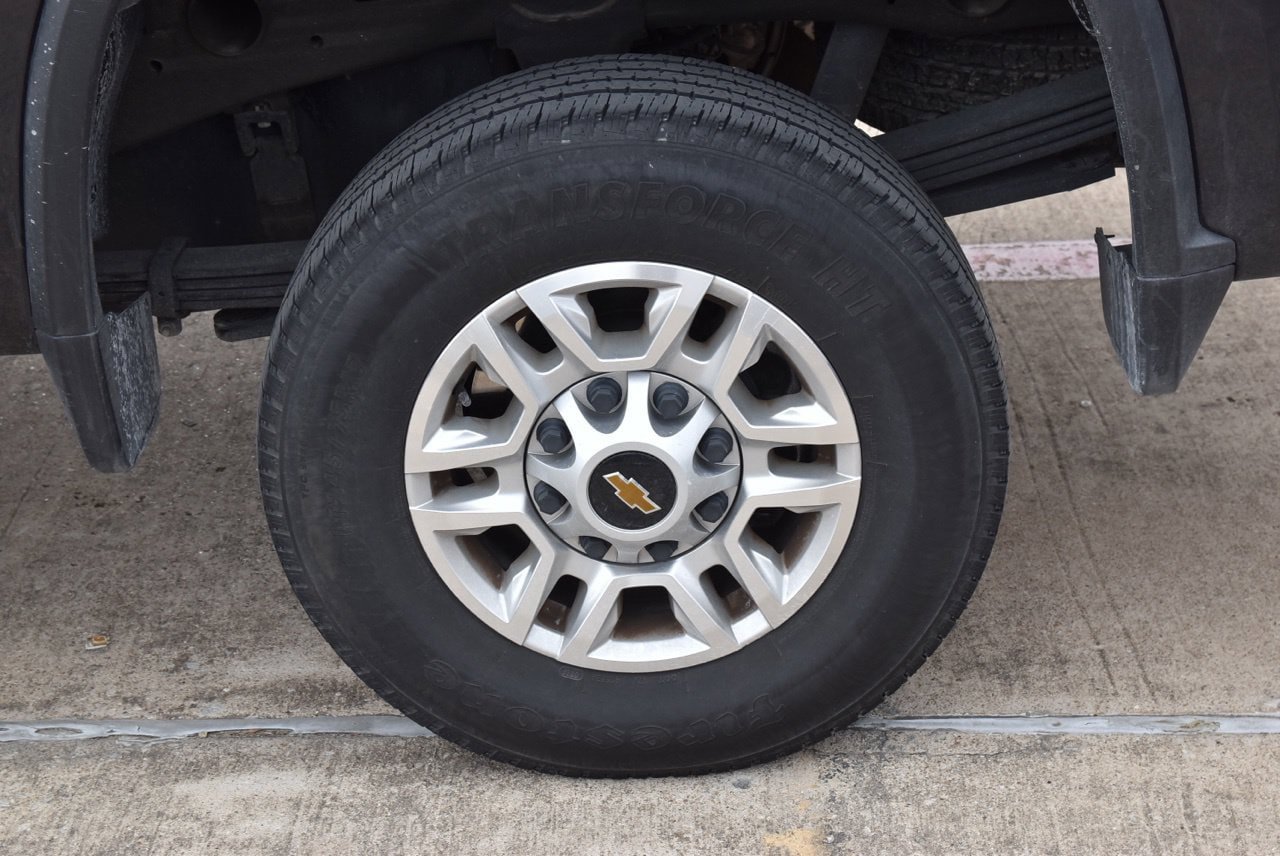 Used 2024 Chevrolet Silverado 2500 LT w/ Texas Edition RWD image 10