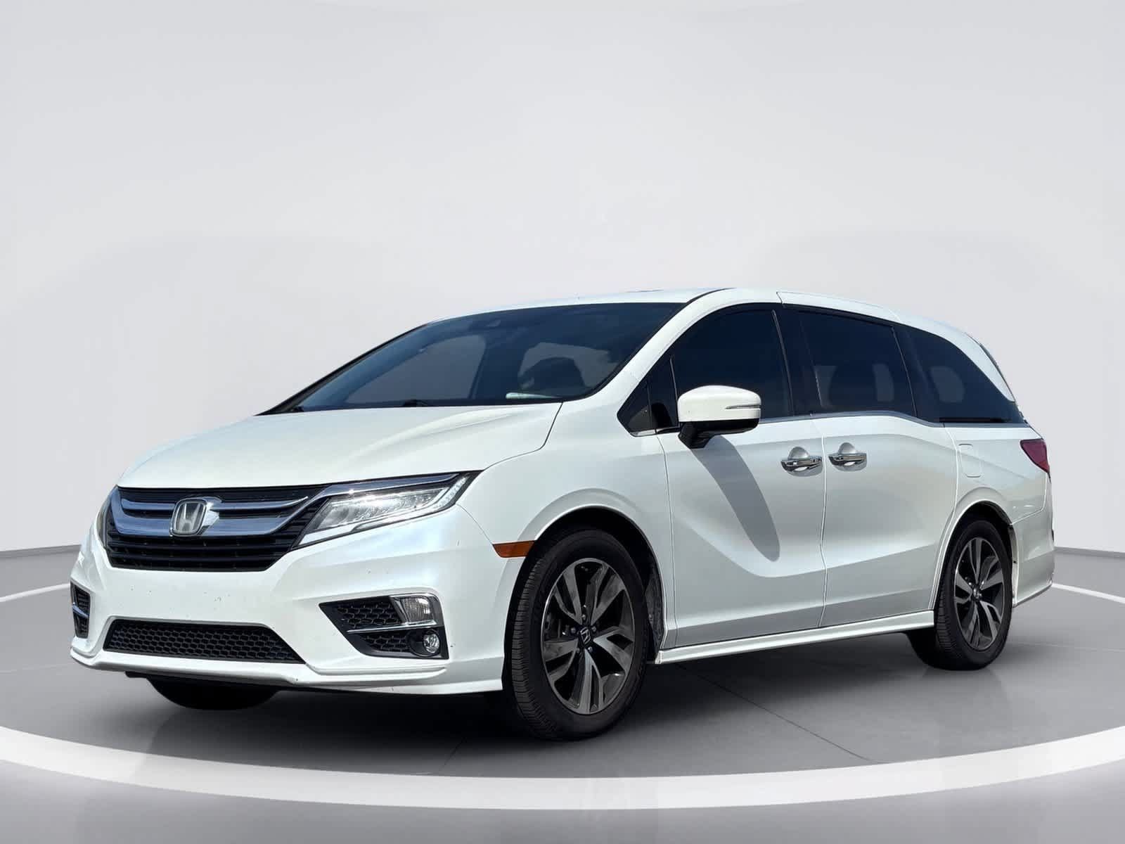 Used 2018 Honda Odyssey Elite image 2