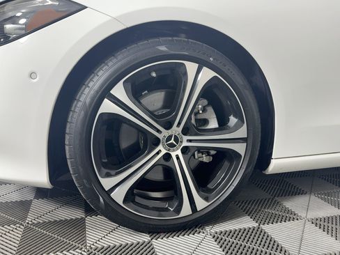 Used 2023 Mercedes-Benz C 300 Sedan image 10