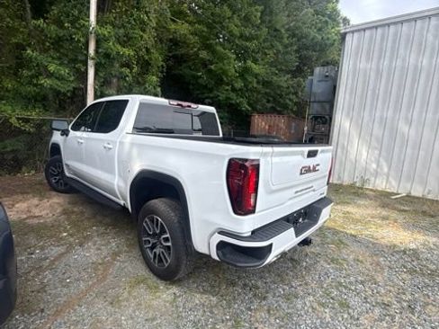 Used 2025 GMC Sierra 1500 AT4 w/ AT4 Premium Package AWD/4WD image 2
