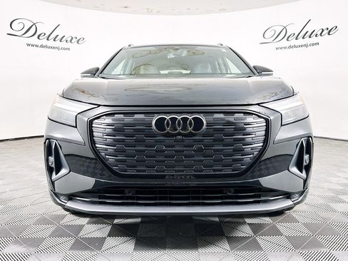 Used 2024 Audi Q4 e-tron Premium Plus w/ Premium Plus image 2