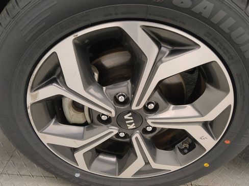 Used 2019 Kia Forte LXS image 31