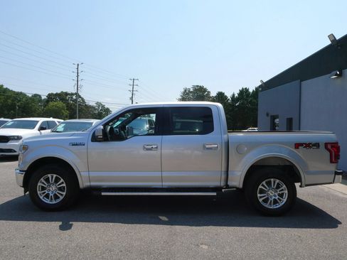 Used 2017 Ford F150 Lariat w/ Equipment Group 501A Mid AWD/4WD image 9