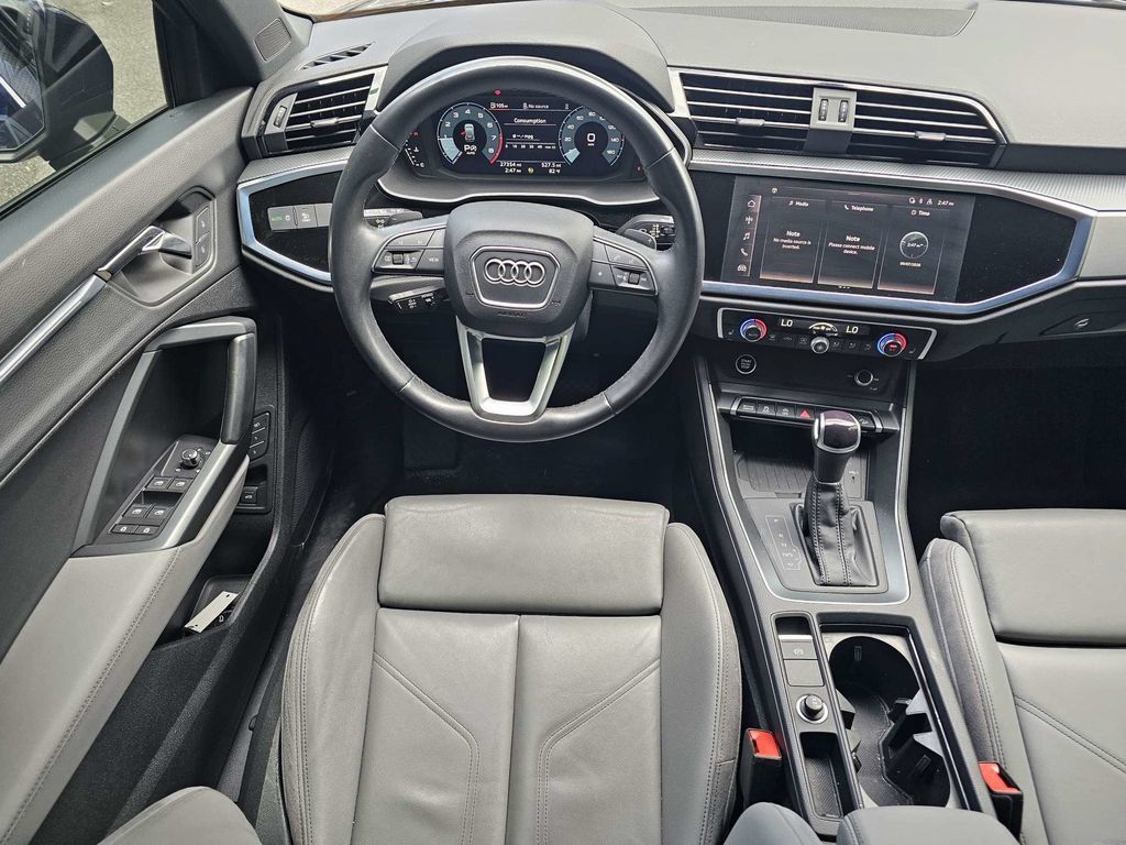 Used 2023 Audi Q3 2.0T Premium Plus w/ Premium Plus Package AWD/4WD image 16