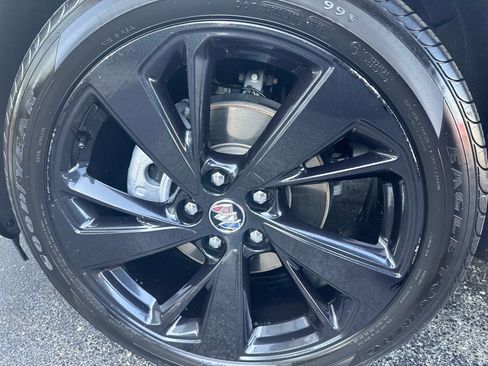 Used 2023 Buick Envision Preferred image 34