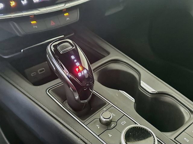Used 2024 Cadillac XT4 Premium Luxury AWD/4WD image 19