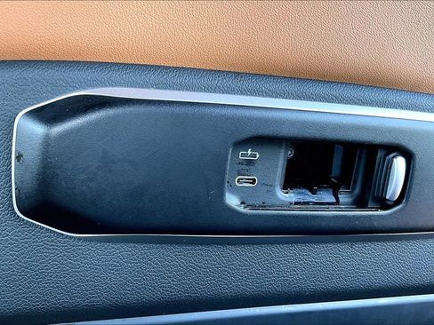 Used 2025 BMW X7 xDrive40i AWD/4WD image 33