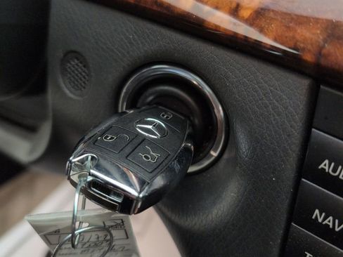 Used 2005 Mercedes-Benz E 500 E 500 image 39