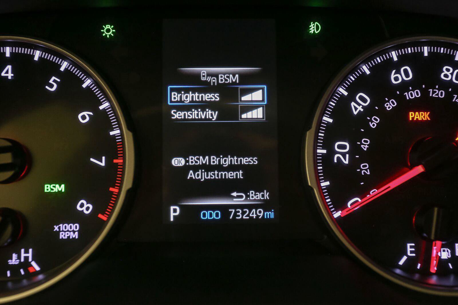 Used 2019 Toyota RAV4 XLE Premium w/ Cold Weather Package AWD/4WD image 39