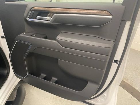 Used 2026 Chevrolet Silverado 1500 RST w/ RST Select Package AWD/4WD image 25