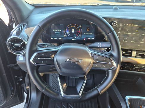 Used 2026 Chevrolet Equinox ACTIV w/ Convenience Package III AWD/4WD image 18