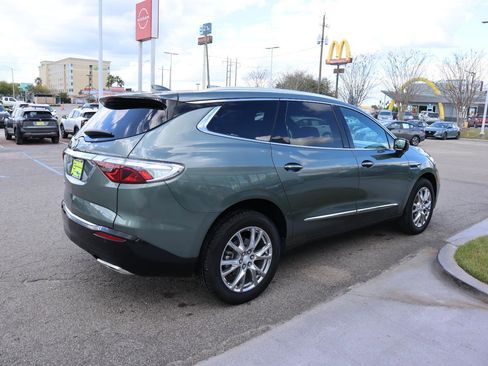 Used 2022 Buick Enclave Premium w/ Experience Buick Package image 7