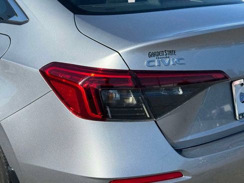 Certified 2024 Honda Civic EX image 8