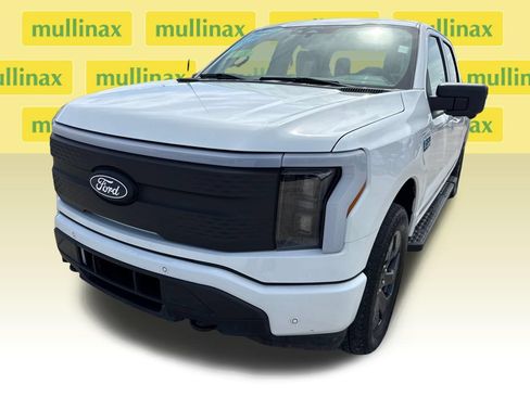 Used 2025 Ford F150 Lightning Flash AWD/4WD image 10
