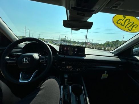 Used 2025 Honda Accord Touring image 43