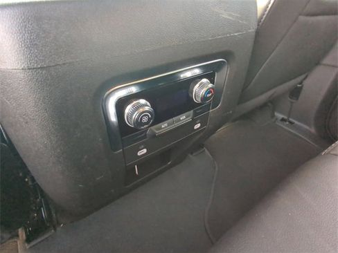 Certified 2024 GMC Yukon SLT image 20