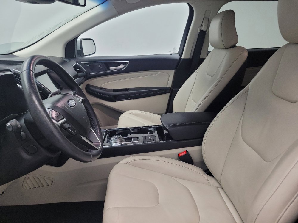 Used 2020 Ford Edge Titanium w/ Cargo Accessory Package FWD image 17
