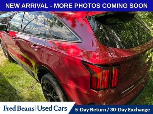 Used 2023 Kia Sorento SX AWD/4WD image 12