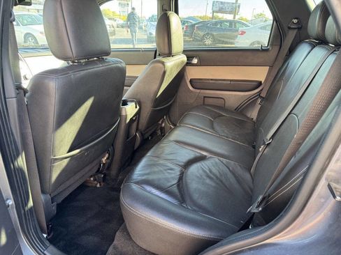 Used 2010 Mercury Mariner 4WD image 5