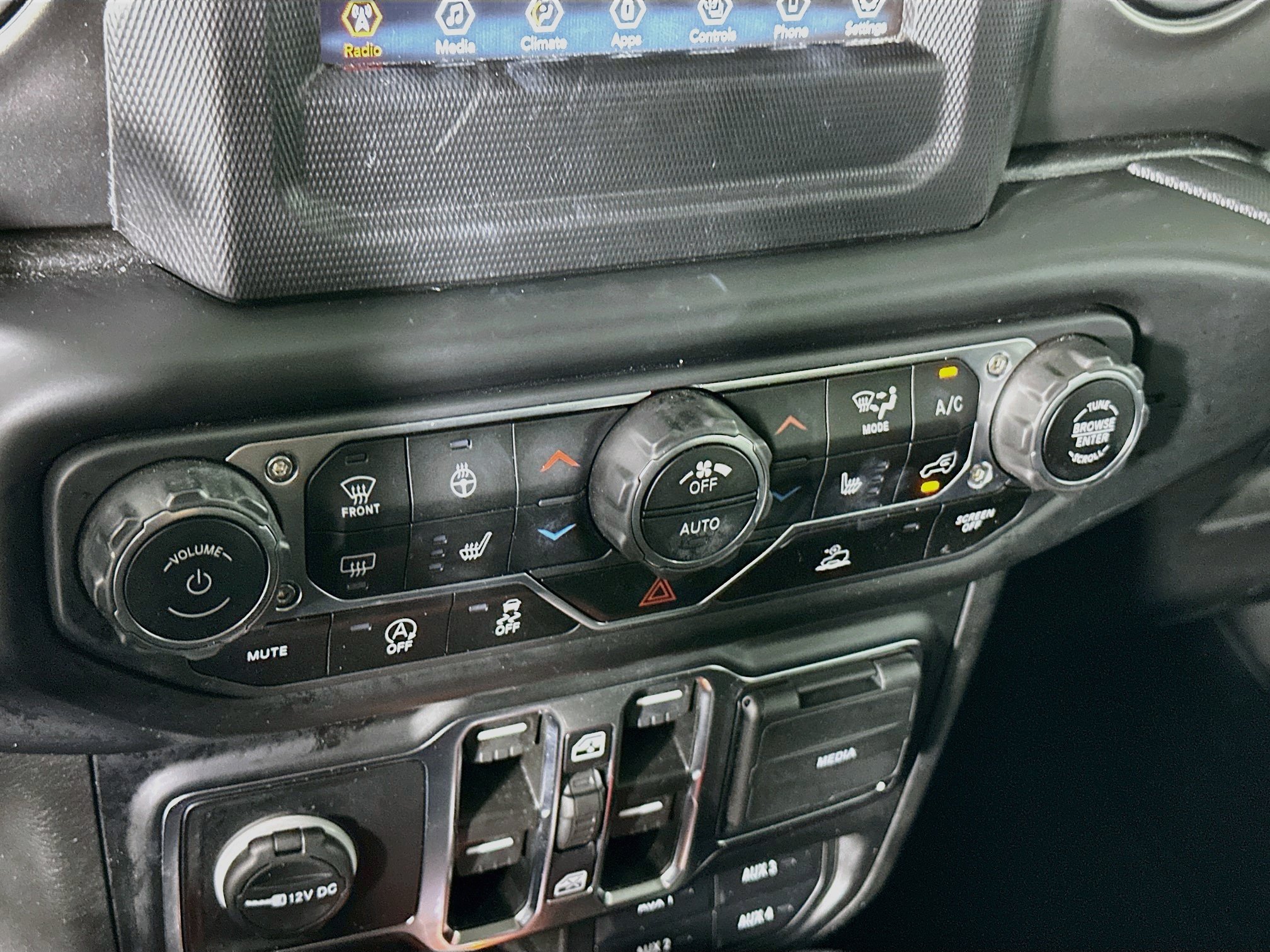 Used 2023 Jeep Gladiator Sport AWD/4WD image 22