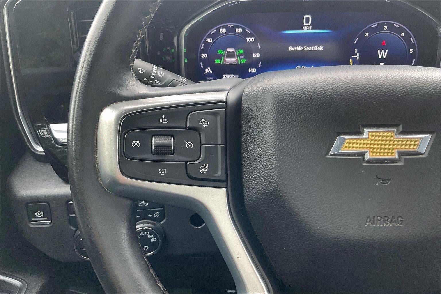 Used 2024 Chevrolet Silverado 1500 LT AWD/4WD image 19