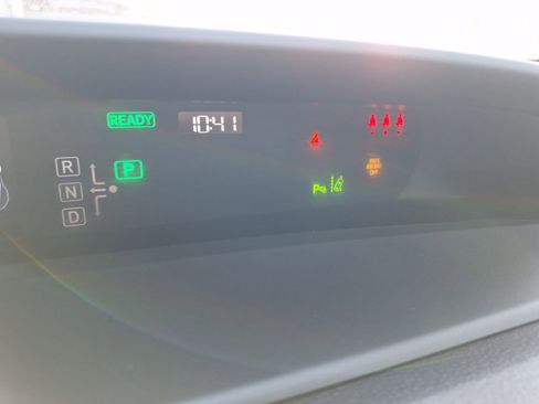 Used 2019 Toyota Prius Limited image 21