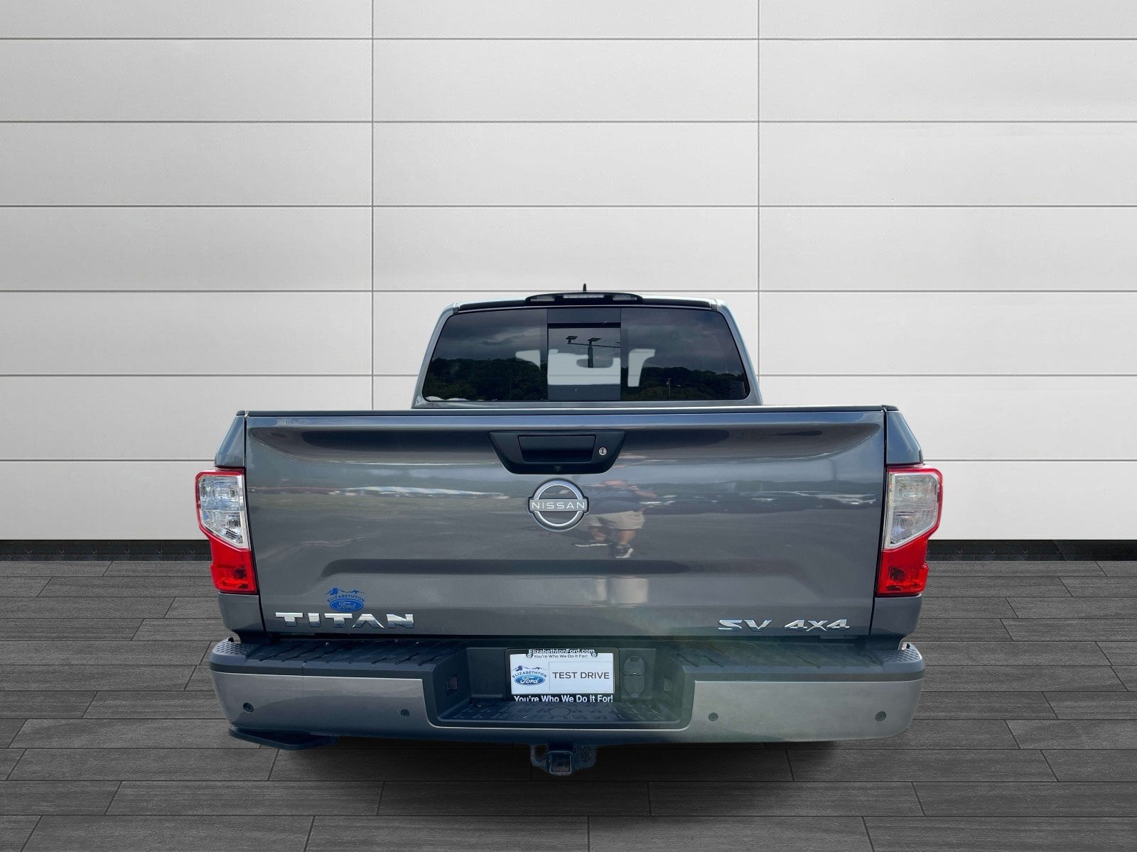 Used 2024 Nissan Titan SV w/ Accessory Utility Package AWD/4WD image 4