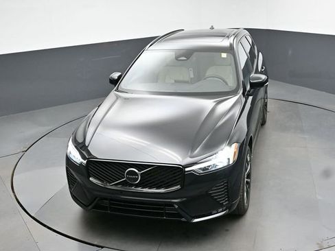 New 2026 Volvo XC60 B5 Plus w/ Protection Package Premier AWD/4WD image 47