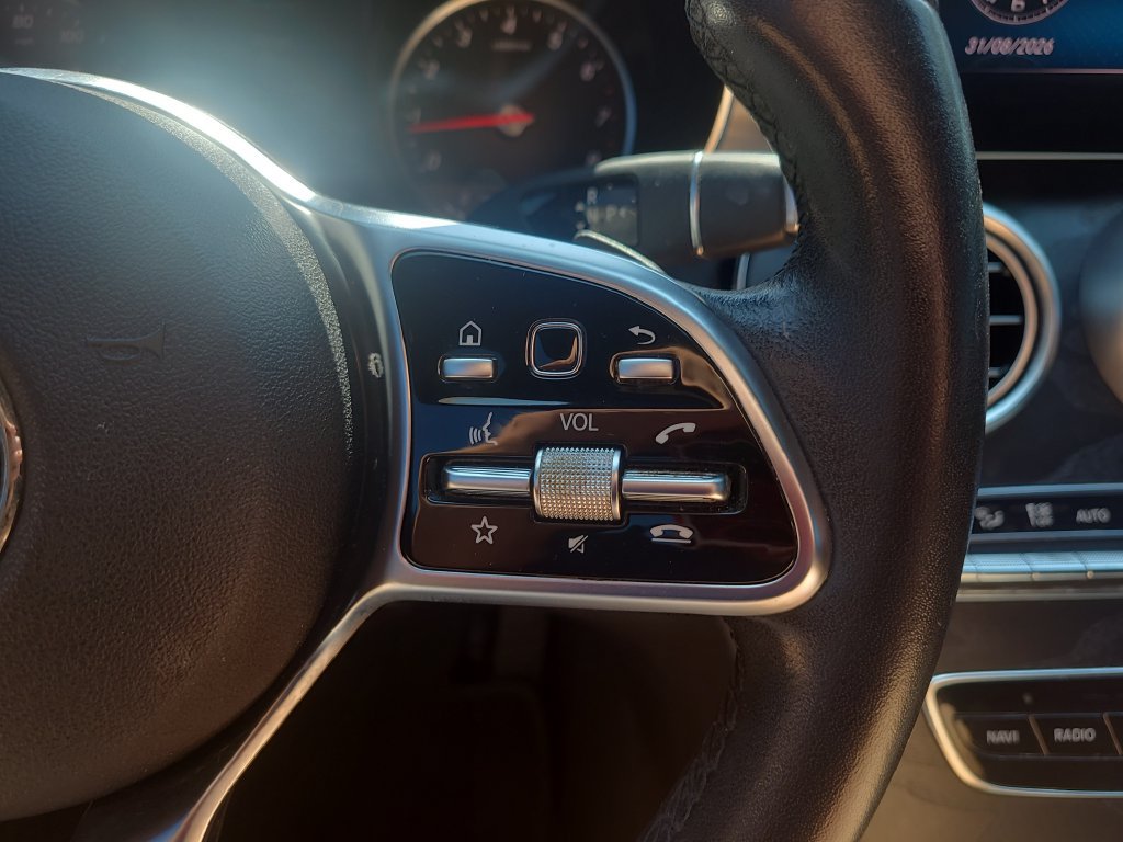 Used 2020 Mercedes-Benz C 300 Sedan image 27