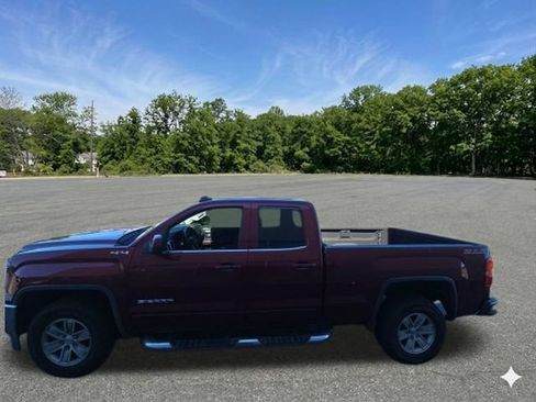 Used 2017 GMC Sierra 1500 SLE w/ SLE Value Package AWD/4WD image 12