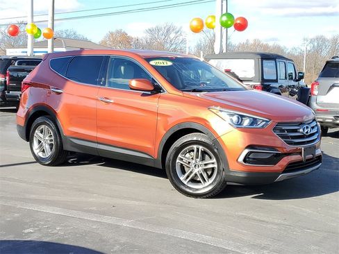 Used 2017 Hyundai Santa Fe Sport image 2