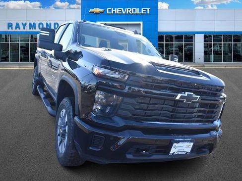 New 2026 Chevrolet Silverado 2500 Custom w/ Custom Value Package image 10