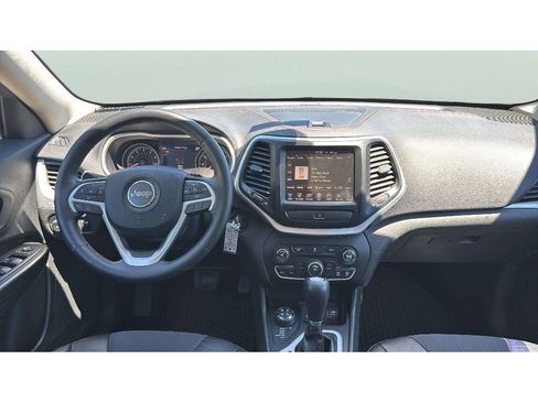 Used 2014 Jeep Cherokee Trailhawk w/ Cold Weather Group AWD/4WD image 14