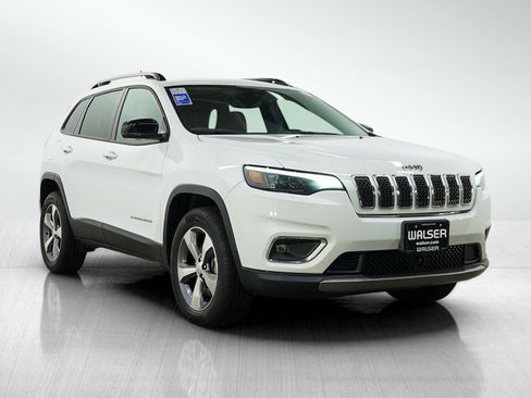 Used 2022 Jeep Cherokee Limited AWD/4WD image 3