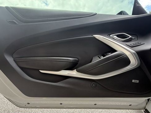 Used 2021 Chevrolet Camaro SS image 6