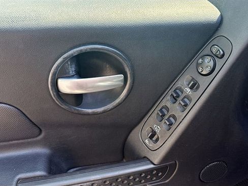 Used 2006 Pontiac Grand Prix FWD image 17