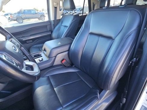 Used 2024 Ford Expedition Max XLT image 27
