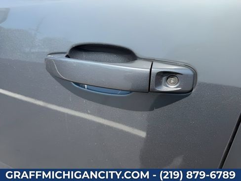 Used 2019 Chevrolet Colorado ZR2 AWD/4WD image 33