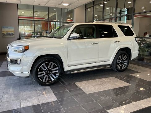 Used 2021 Toyota 4Runner Limited image 3