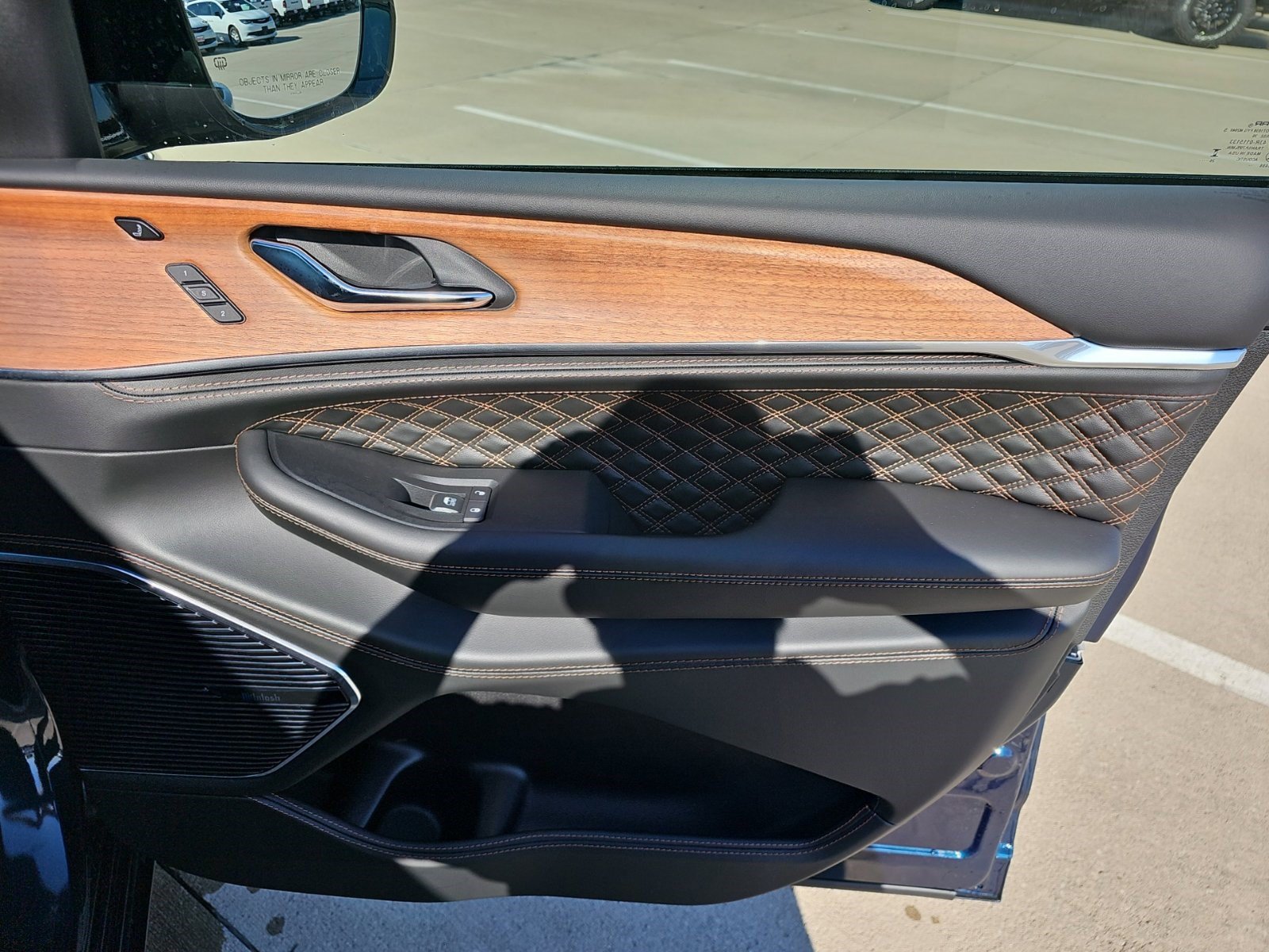 New 2027 Jeep Grand Cherokee Summit AWD/4WD image 13