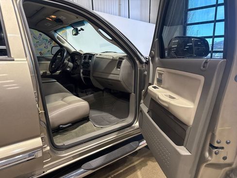 Used 2006 Dodge Dakota Laramie w/ Trailer Tow Group image 81