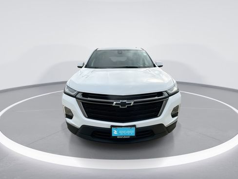 Used 2023 Chevrolet Traverse LT w/ Midnight/Sport Edition image 3