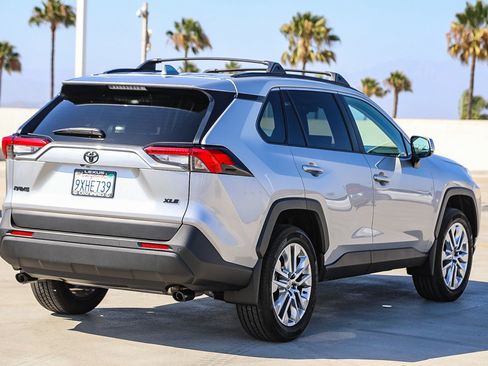 Used 2025 Toyota RAV4 XLE Premium w/ Weather Package FWD image 7