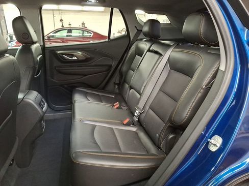 Used 2021 GMC Terrain SLT w/ Infotainment Package II AWD/4WD image 8