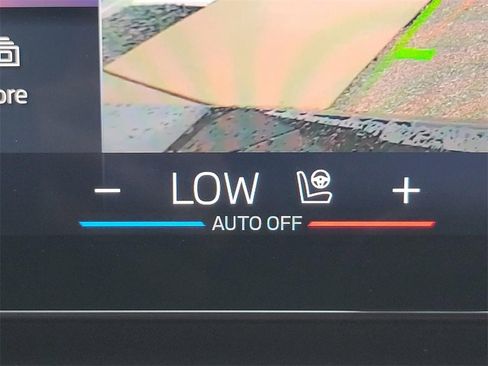 Used 2025 BMW i5 xDrive40 w/ Premium Package image 13